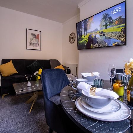 Chic Urban Retreat 1 Bedroom Gem In Covent Garden Londra Esterno foto